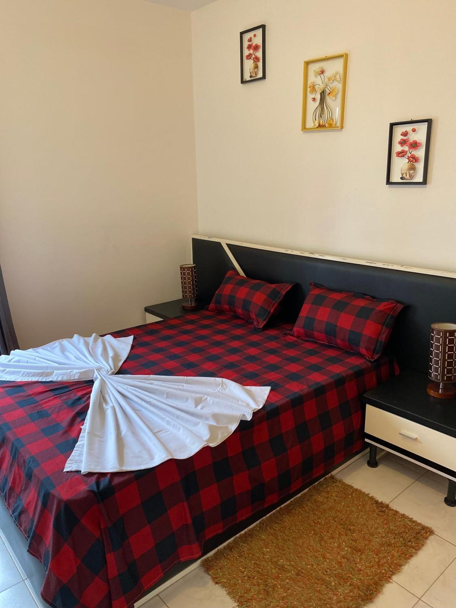 פראייה Apartamento T2 Equipado E Aconchegante. מראה חיצוני תמונה